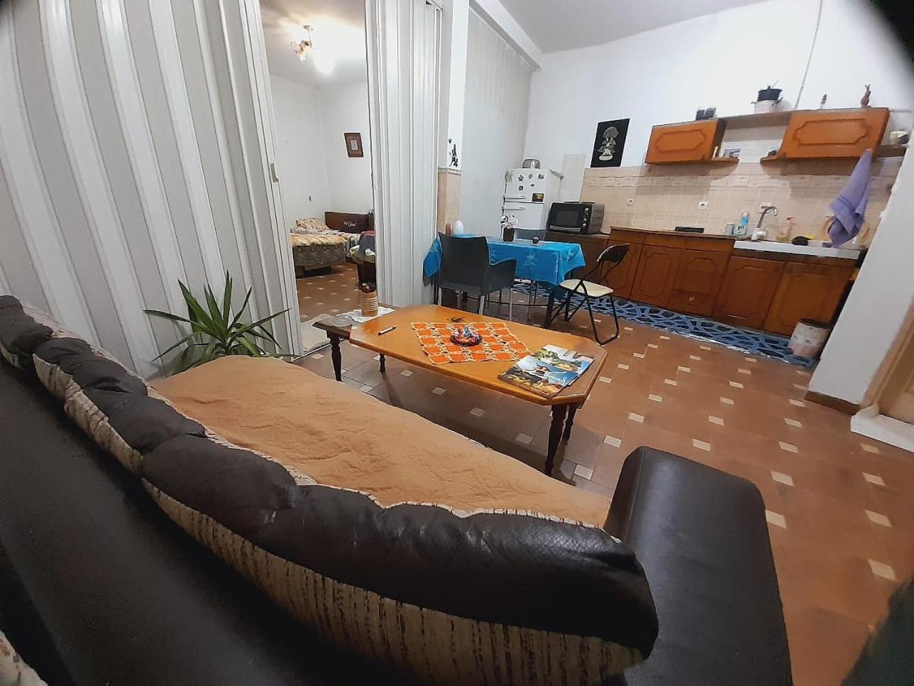Bed and Breakfast Adem'S Cozy Terrace Retreat Скопье Экстерьер фото